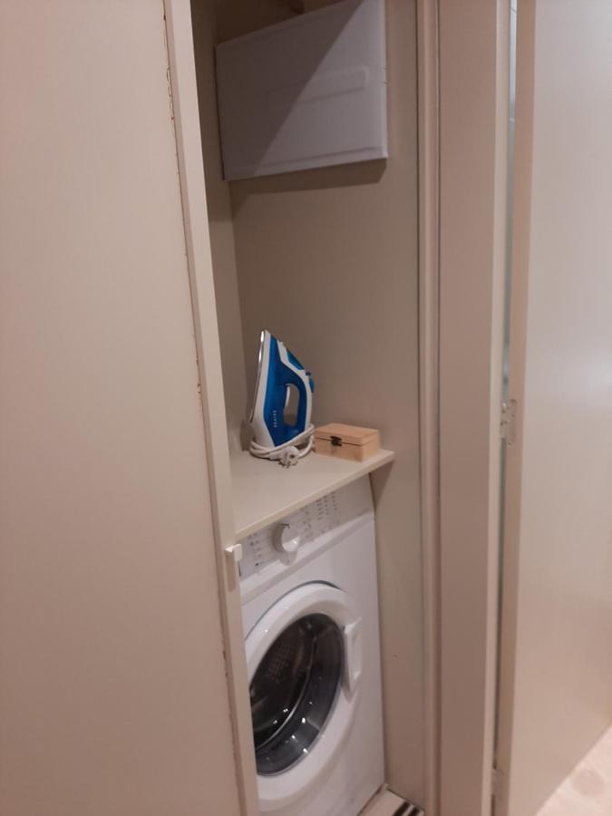 Estudio Con Parking Privado Apartman Madrid Kültér fotó